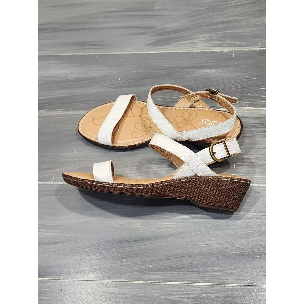 Born White Leather Wedge Sandals Womens 9M‎ Buckle Ankle Strap Boho